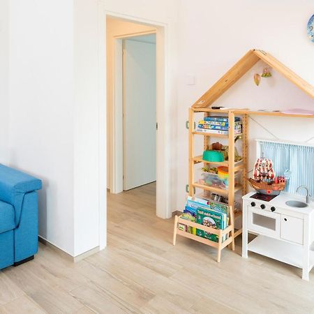 Villa Rosetta & Romeo Family Apartment Костермано Екстер'єр фото